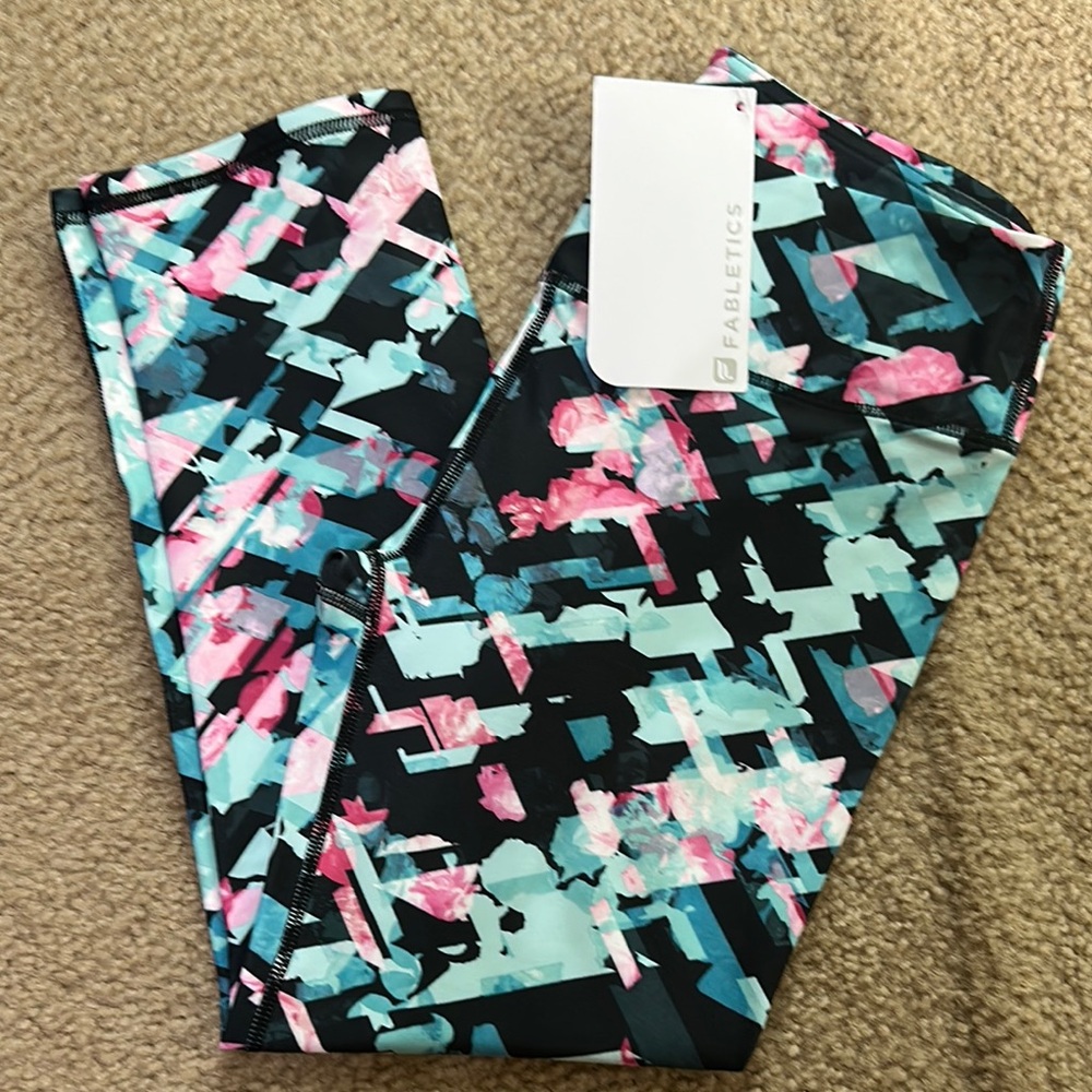 Fabletics Salar Capri Leggings - Size XS